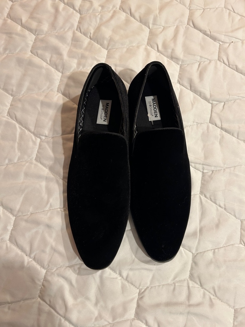 Steve Madden Men’s Black Velvet Loafers